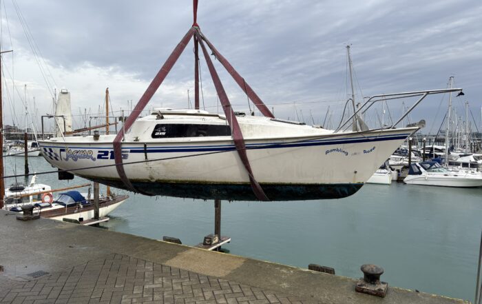 Jaguar 21 Collection from mooring in Gosport boatsposal